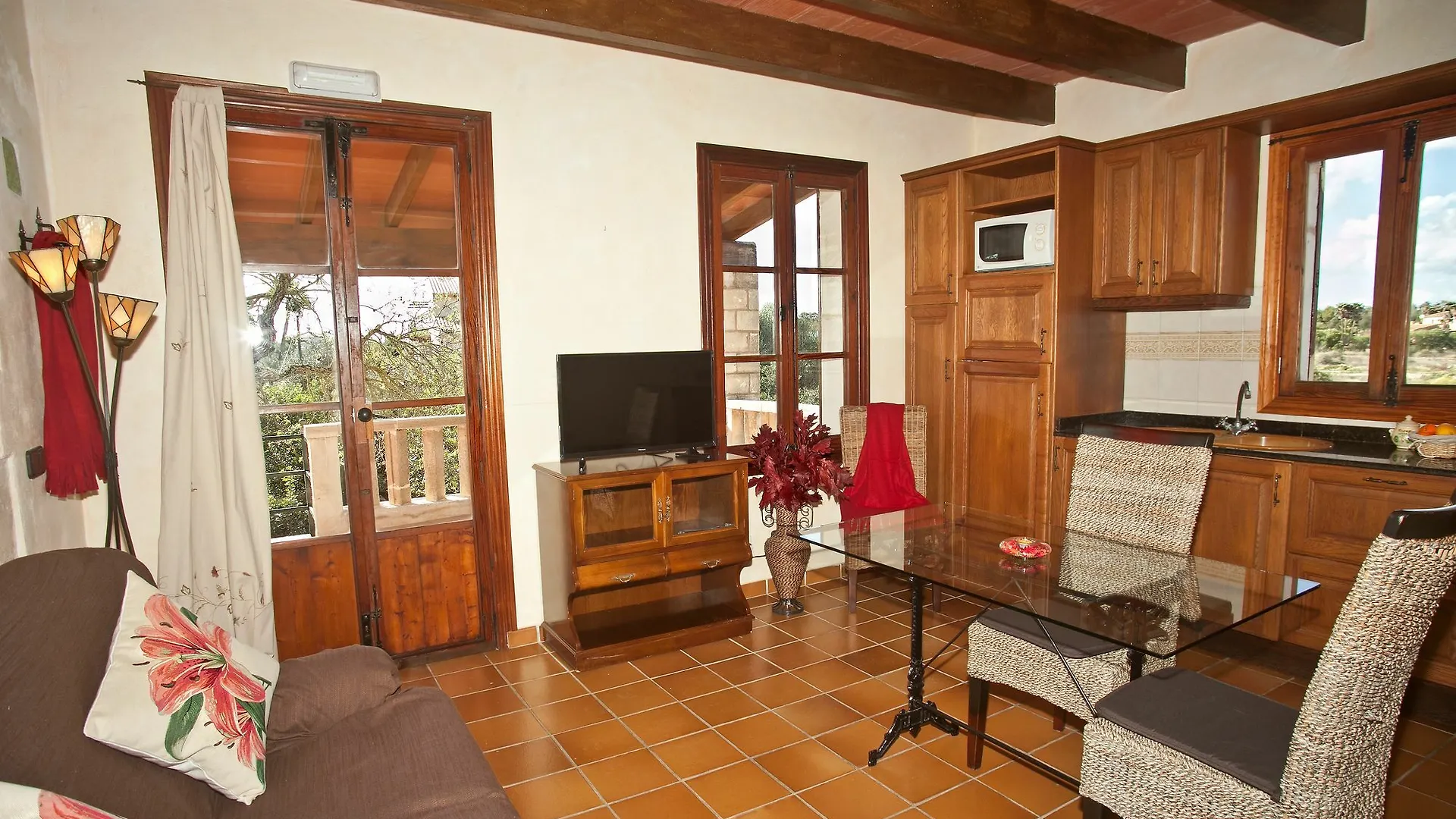 Finca Es Carbo Ses Salines  Bed and Breakfast
